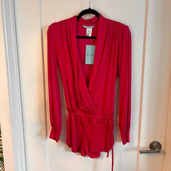 NWT Marciano Lavish Pink Plunge Neckline Romper Size Large - Picture 1 of 7